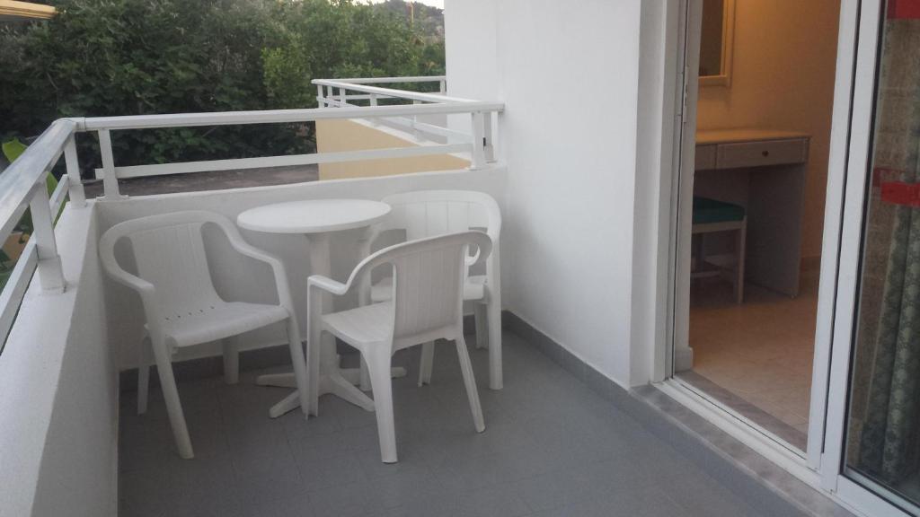 Summer Days Faliraki Habitación foto